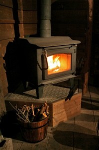 暖炉　薪